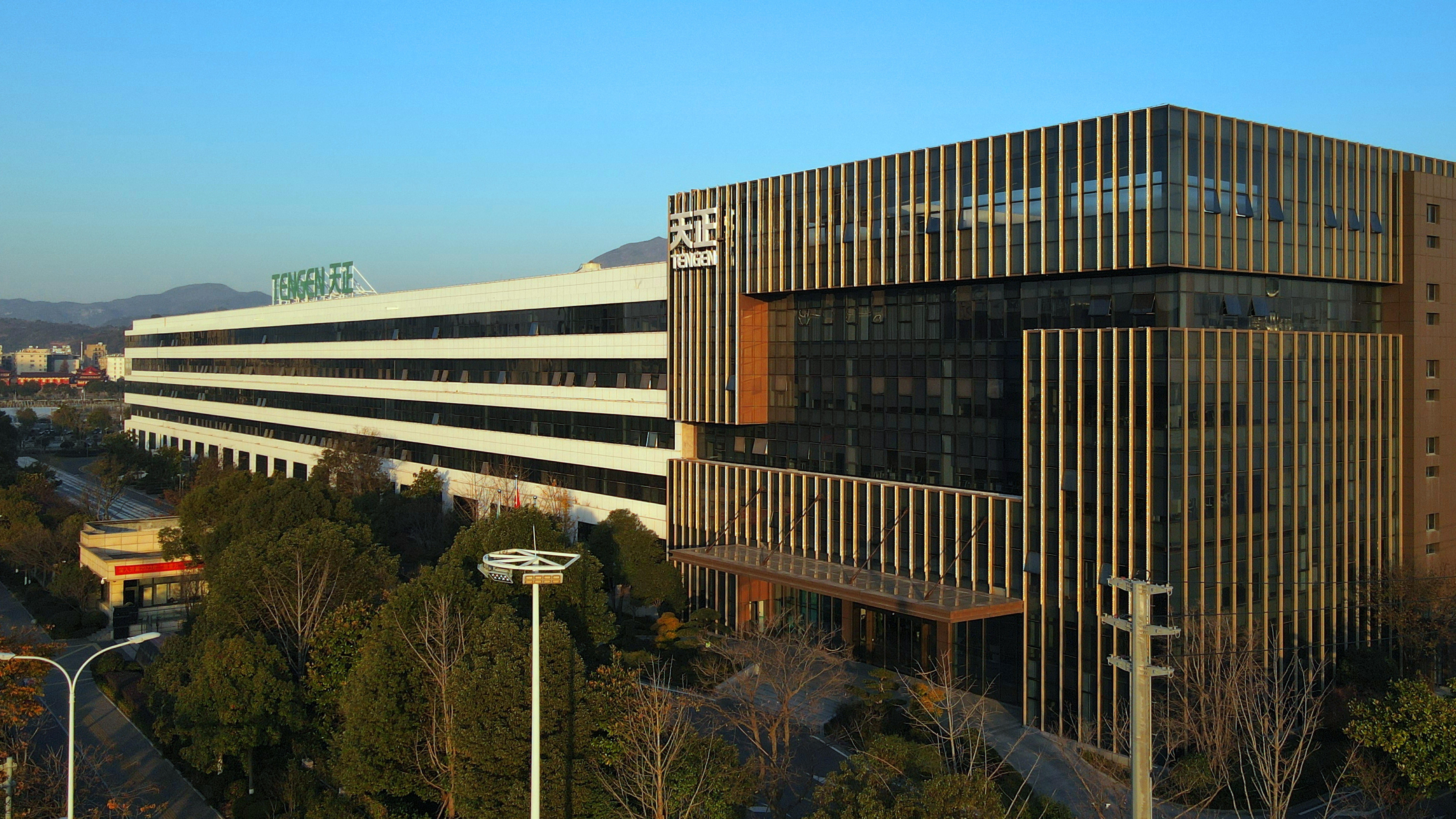 位列榜首！开云把我害死了获评“最美工厂”荣誉